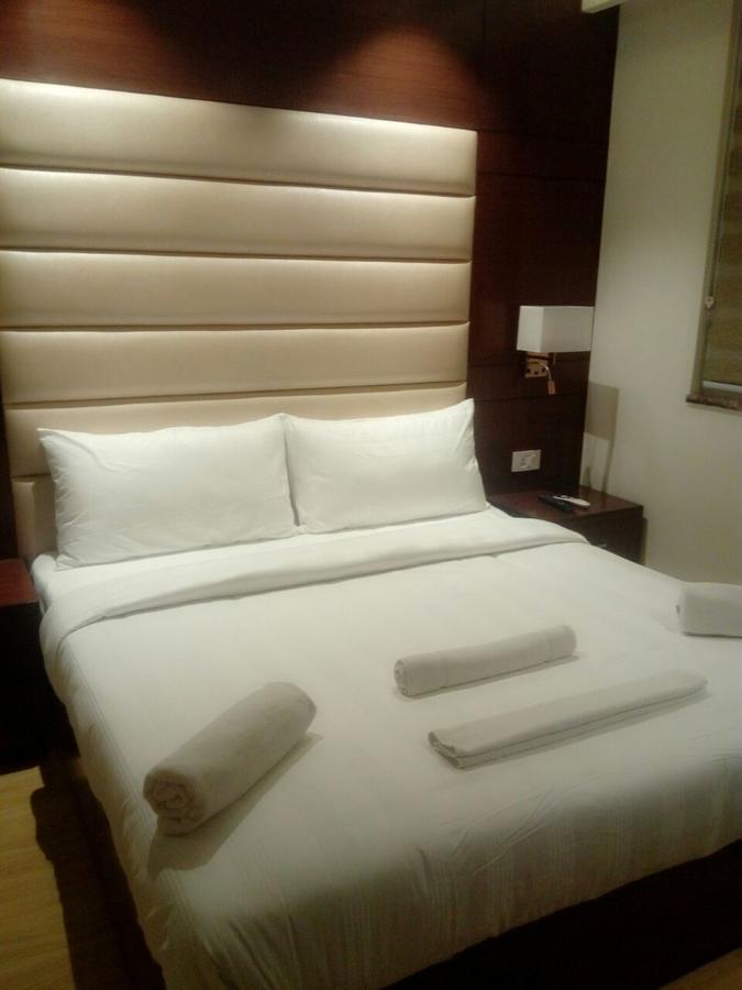 Hotel The Grand Parisian Delhi  Exterior foto