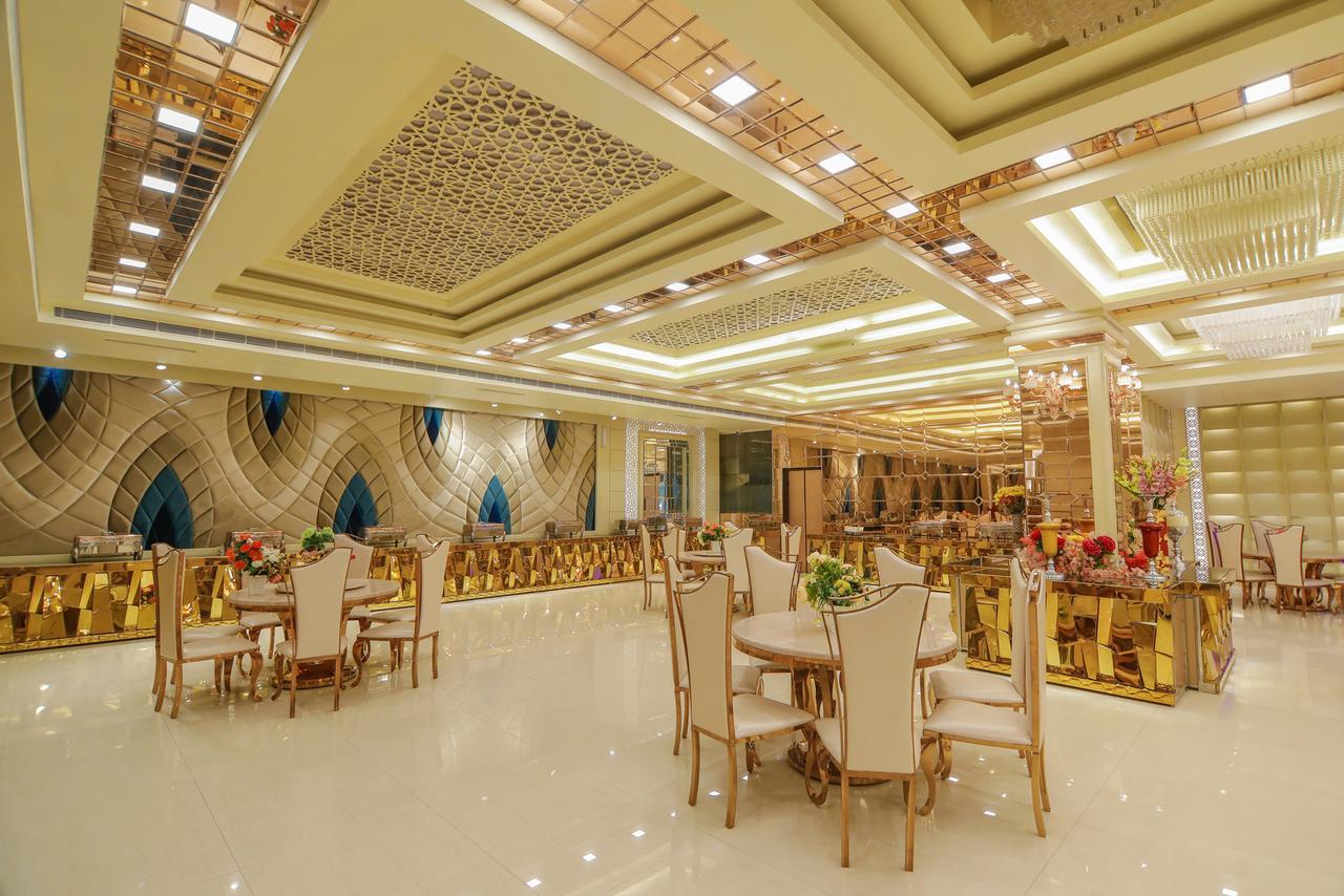 Hotel The Grand Parisian Delhi  Exterior foto